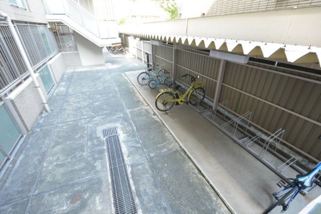 グランヴェール恵比寿 自転車置き場