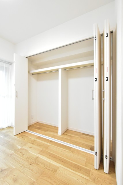 メガロン御殿山 洋室1