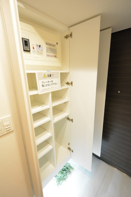 クレヴィア恵比寿 玄関