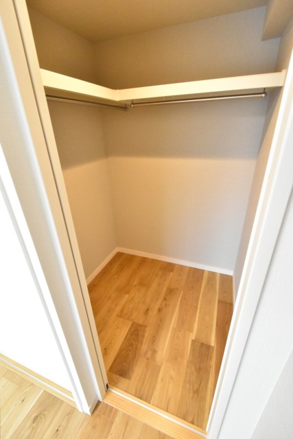 メガロン御殿山 洋室2