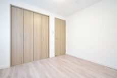 ストークマンション三田 洋室1