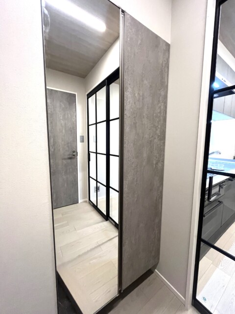 チサンマンション三軒茶屋第2玄関廊下