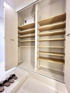 リシェ広尾 玄関廊下