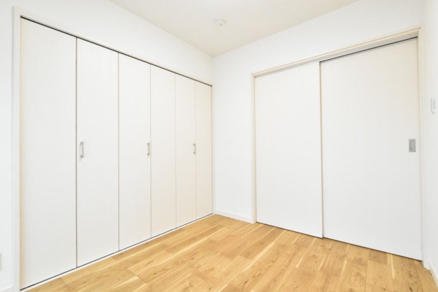 メガロン御殿山 洋室1