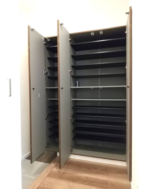 メガロン御殿山 玄関