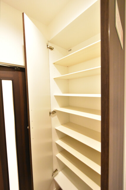 ブロードウェイ 玄関