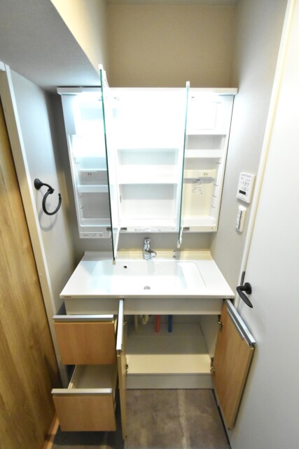 朝日目白台マンション 洗面室