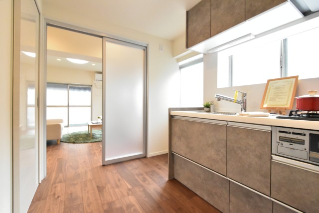 マンション高田馬場 キッチン+洋室