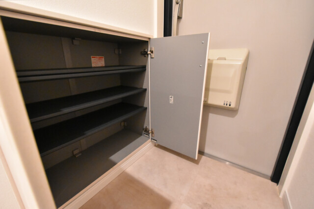 新大橋永谷マンション 玄関廊下