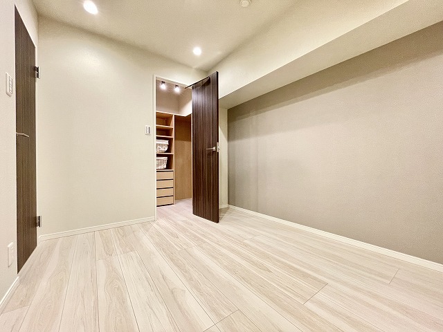 ニューライフ西早稲田 室1