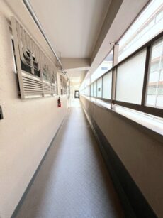 大森駅前住宅 共用廊下