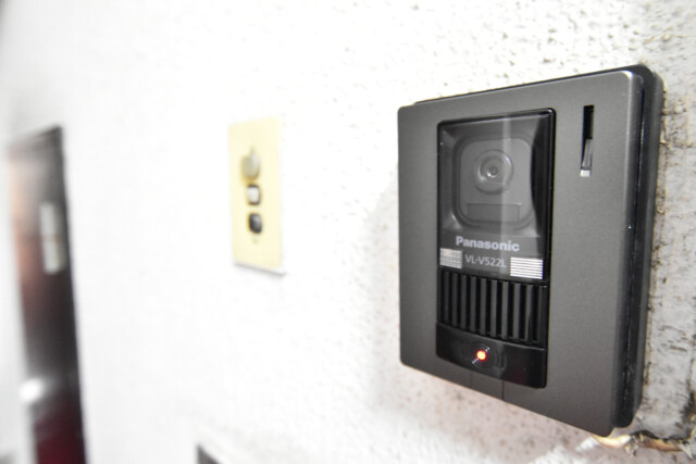 秀和第二南平台レジデンス 玄関