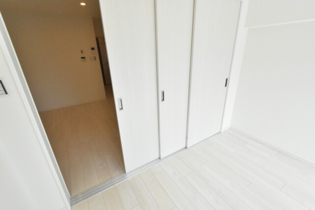 秀和第二南平台レジデンス 洋室