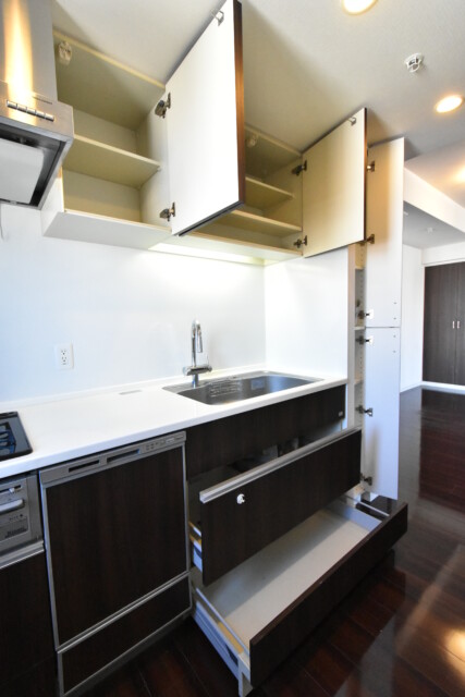 インプレストタワー芝浦エアレジデンス キッチン収納