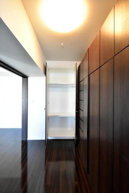 インプレストタワー芝浦エアレジデンス 洋室3収納