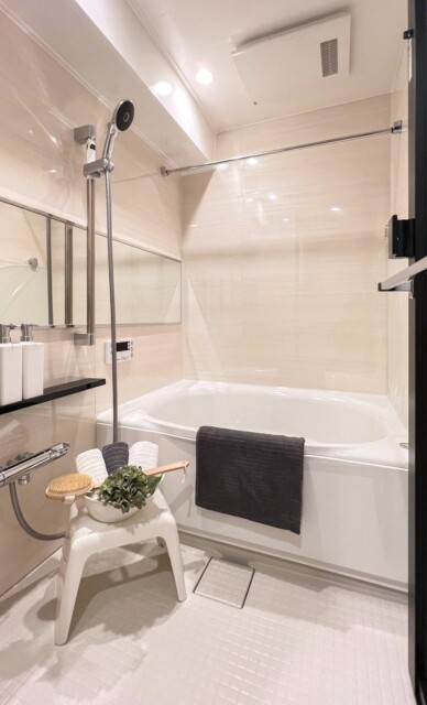 朝日シティパリオ高輪台A館 浴室