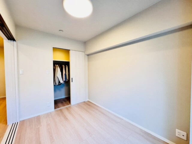 アルテール新宿 洋室