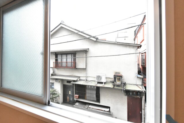 麻布狸穴ナショナルコート 洋室1