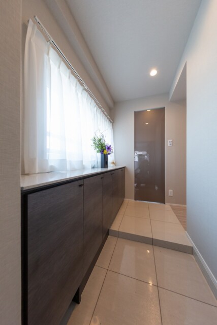 秀和高樹町レジデンス　玄関