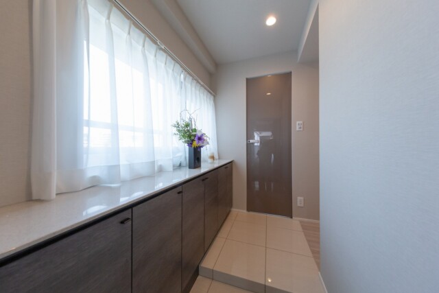 秀和高樹町レジデンス　玄関