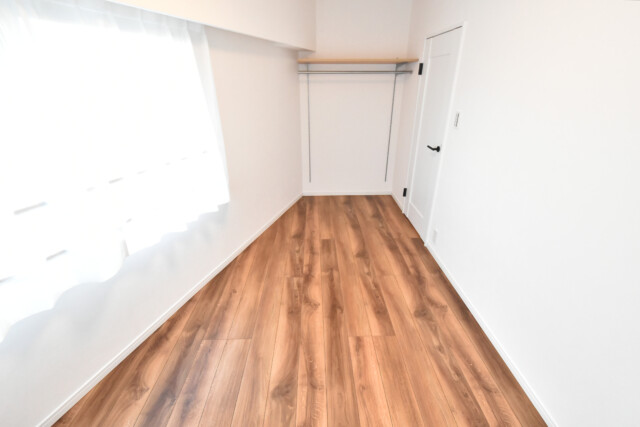 後楽園マンション 約5,7帖洋室