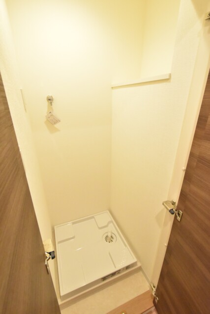 麻布狸穴ナショナルコート 洗濯機スペース