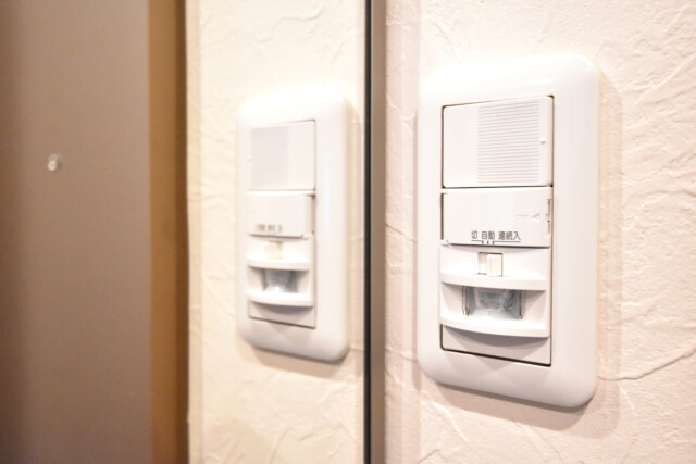 三田ナショナルコート 玄関