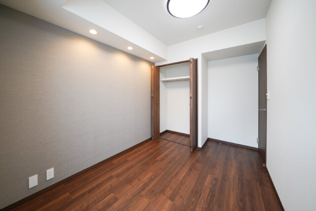 レジオン白金クロス 洋室約5,2帖