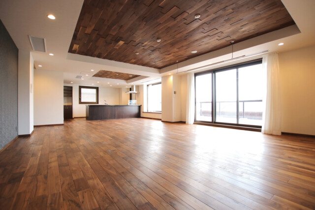 ロワ・ヴェール市ヶ谷左内坂 LDK