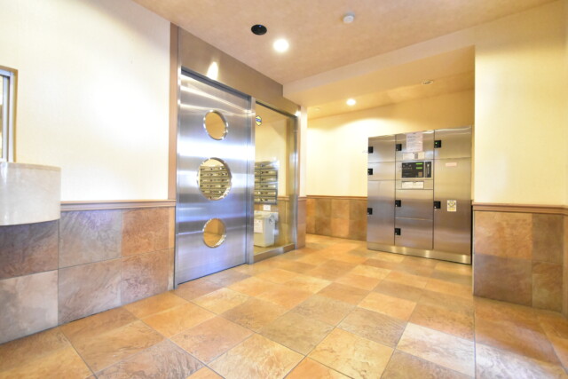 グレンパーク池田山 エントランスホール