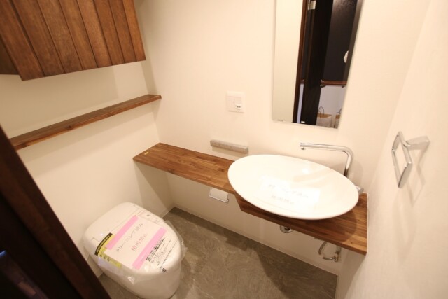 ロワ・ヴェール市ヶ谷左内坂 トイレ