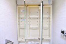 初穂マンションひがし京橋 洗面室