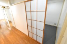 初穂マンションひがし京橋 洋室