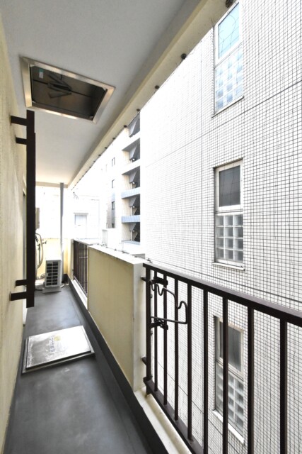 初穂マンションひがし京橋 バルコニー