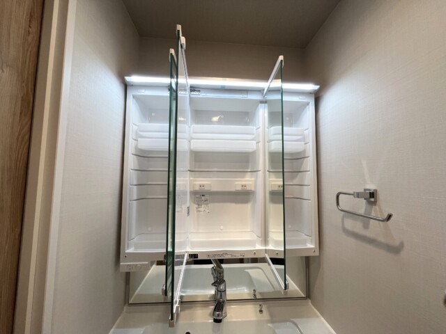 目黒が丘マンション洗面室