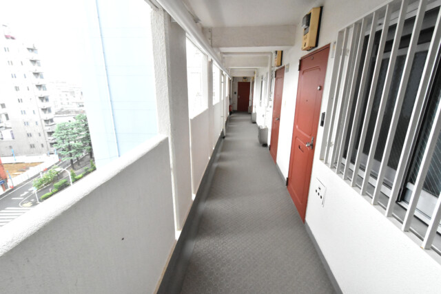 四谷コーエイマンション 玄関