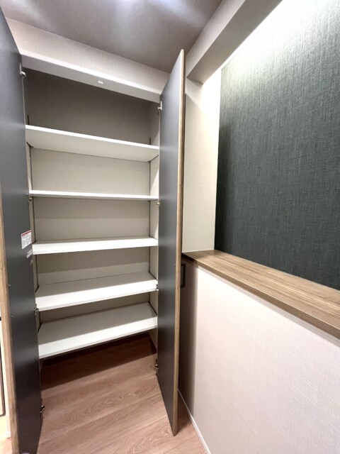 目黒が丘マンション玄関廊下