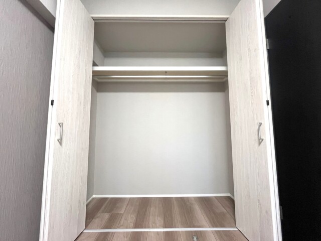 秀和第二南平台レジデンス 洋室1