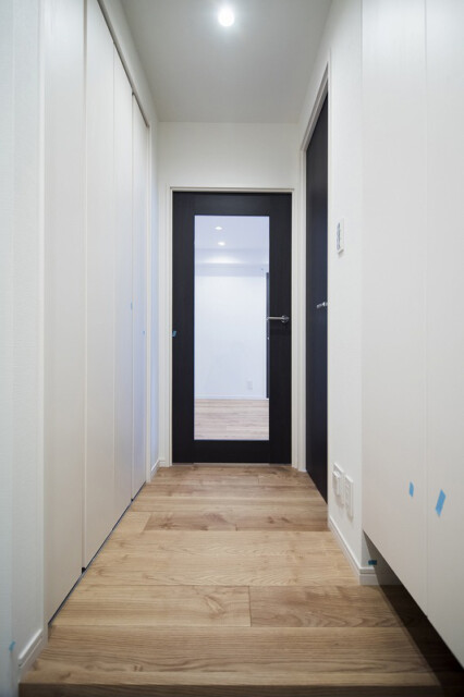 秀和四谷パークサイドレジデンス (20)玄関