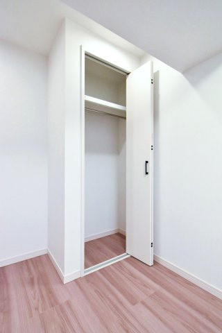 ライオンズマンション大森 洋室1