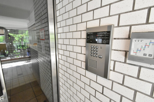 秀和四谷パークサイドレジデンス エントランス