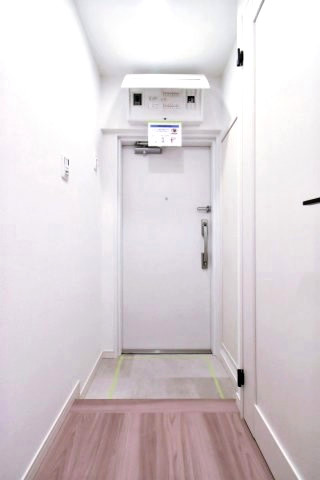 ライオンズマンション大森 玄関廊下