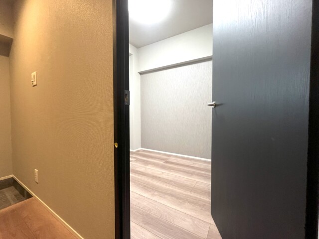 秀和第二南平台レジデンス 洋室1