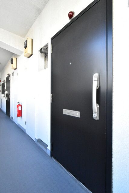 秀和五反田駅前レジデンス 玄関