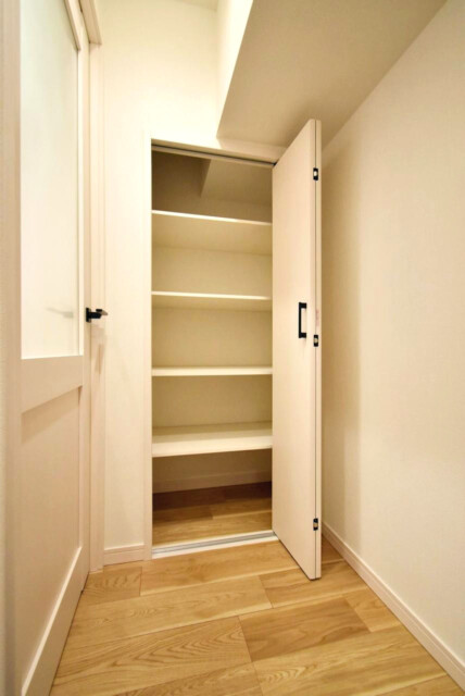 パラスト上目黒 玄関