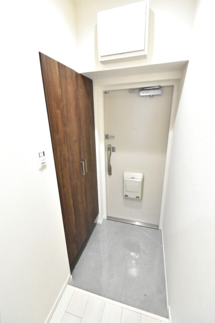 秀和五反田駅前レジデンス 玄関