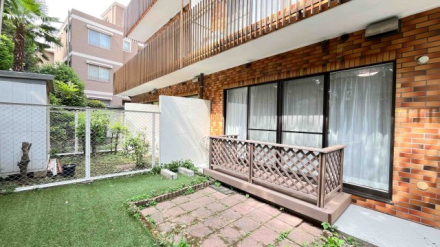 秀和小日向レジデンス 専用庭