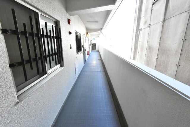 秀和五反田駅前レジデンス 玄関