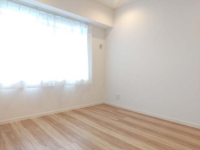 クレッセント中目黒 洋室1