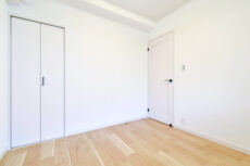 ライオンズマンション初台 洋室2